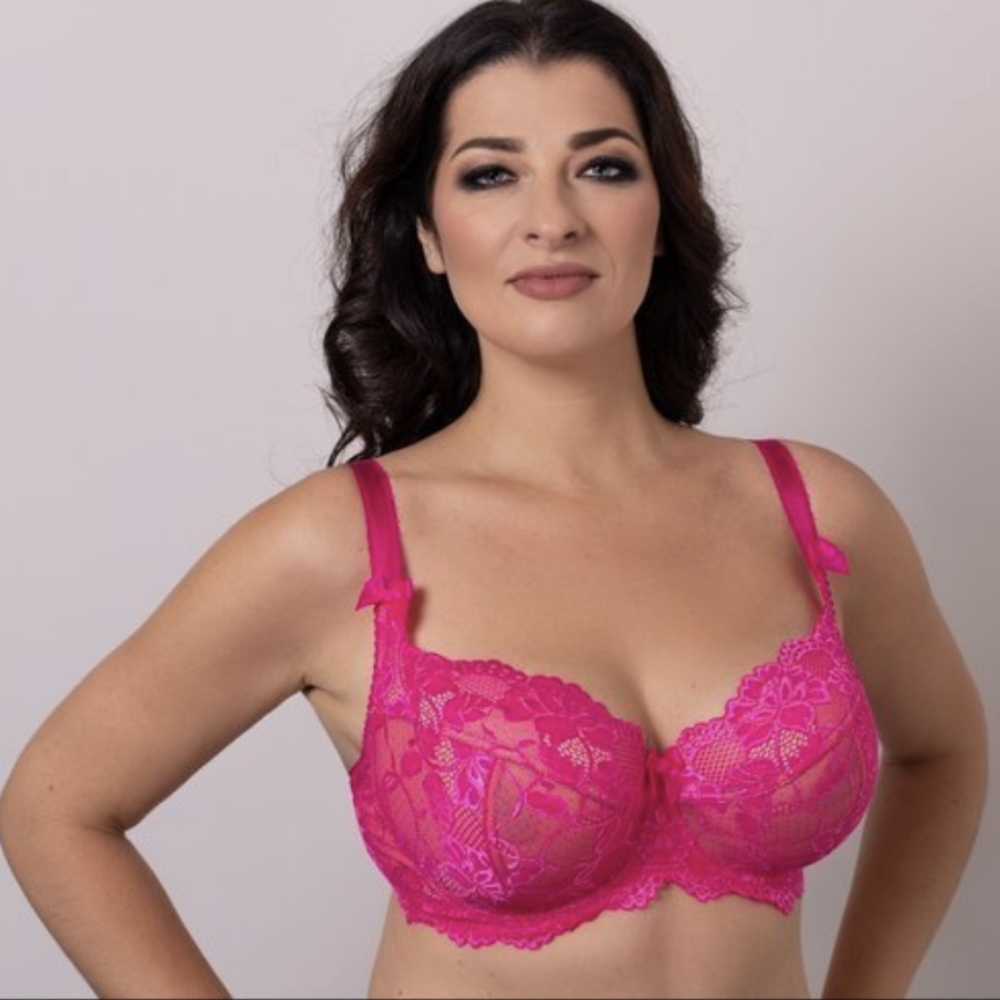 Ewa Michalak BM bra 70FF, good for 32G too